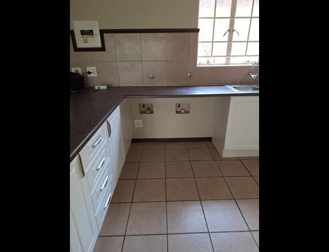 2 BEDROOM PROPERTY TO RENT IN OLYMPUS AH